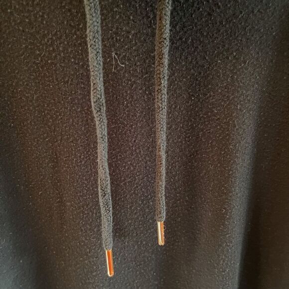 Maternity Medium Black LS Top - Picture 3 of 6